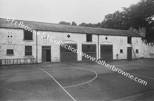 MANRESA HOUSE (BAYMOUNT) SOUTHSIDE OF STABLE YARD